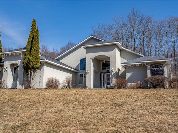 122 Winkler Road, Hankins, NY 12741