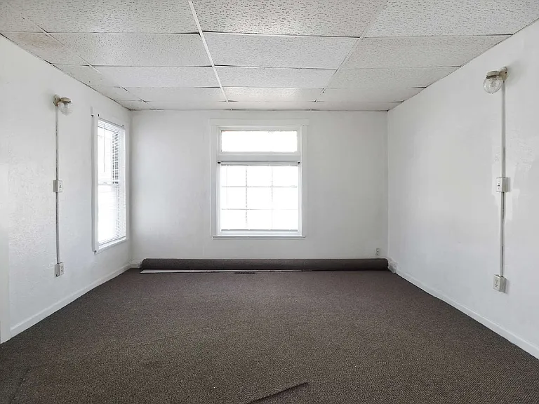 690 York Ave #1 — Photo 11