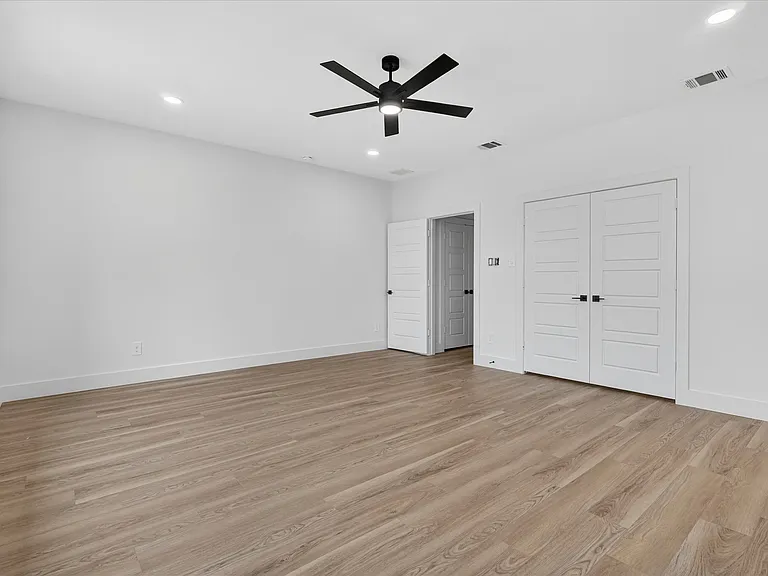 1702 Chattanooga Pl — Photo 14