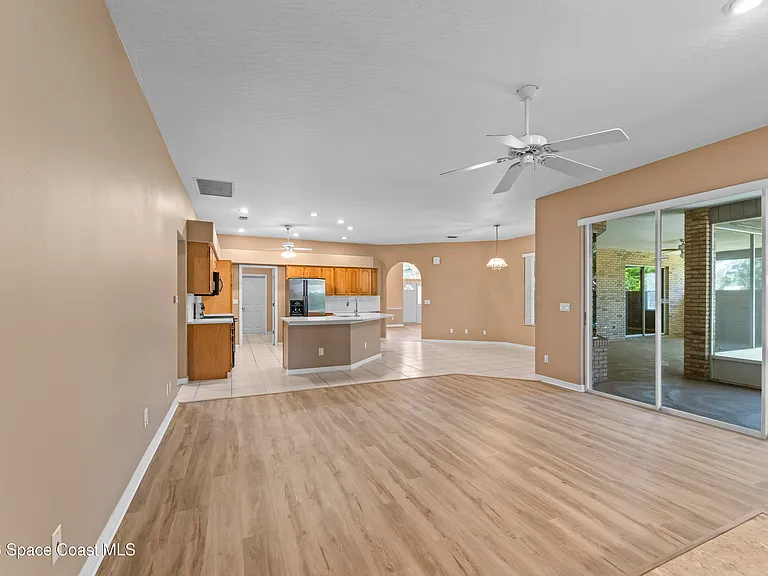 7922 Timberlake Dr — Photo 10