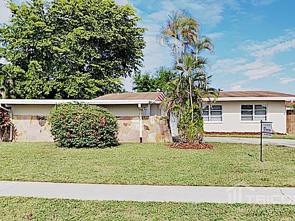 2nd image of 947 Hibiscus Dr