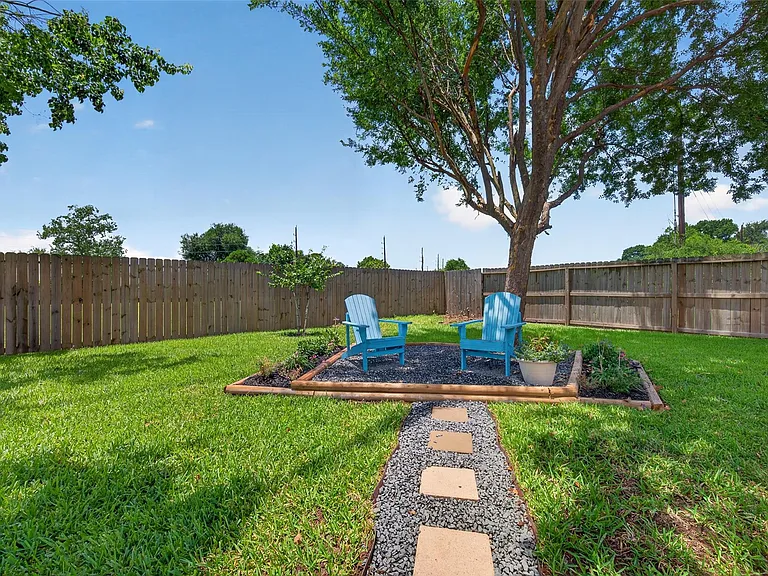 2450 Long Reach Dr — Photo 21