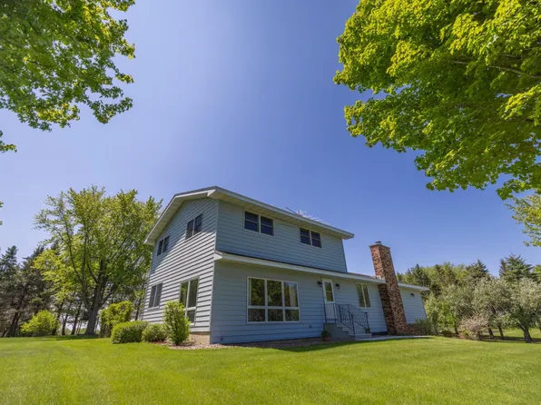 8912 Southridge St SW, Byron, MN 55920