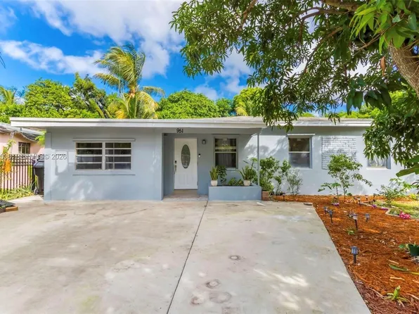 951 NE 157th Ter, North Miami Beach, FL 33162