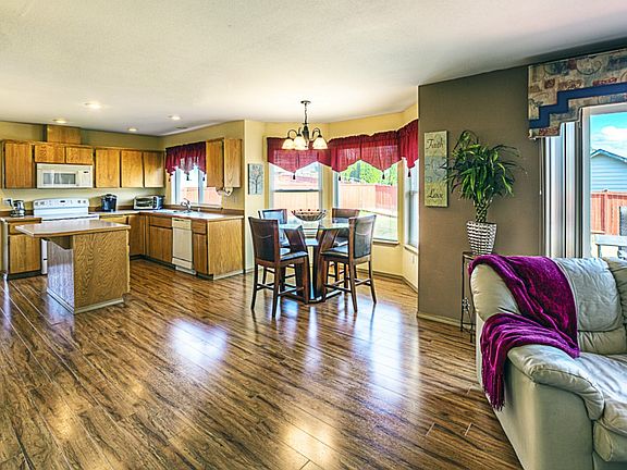 5th image of 8703 197th Street Ct E