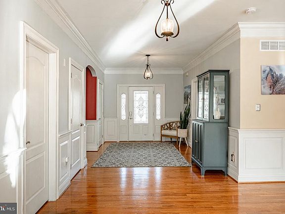 3rd image of 108 Bavington Rd
