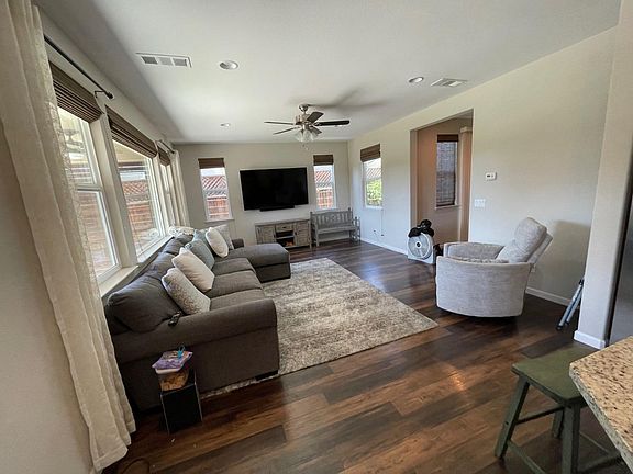2nd image of 261 Heartland Dr