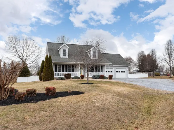 38 Marwood Ln, Waynesboro, VA 22980