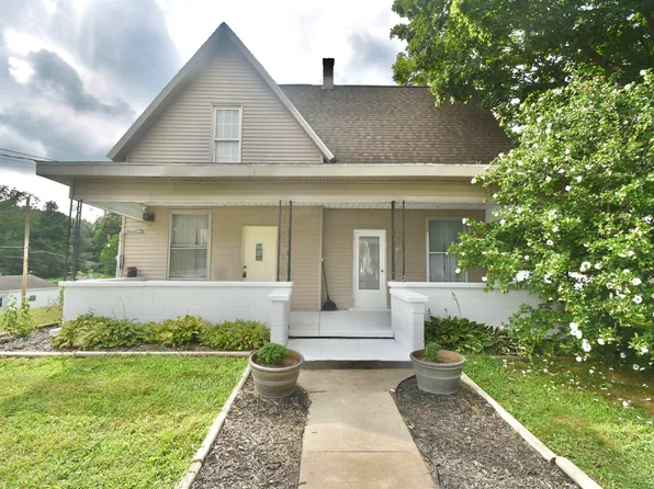 956 S Lewis St, Bloomfield, IN 47424