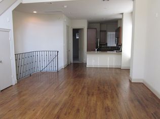 2840 Leeland St, Houston, TX 77003