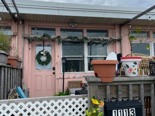 1107 Ocean Blvd, Long Beach, NY 11561