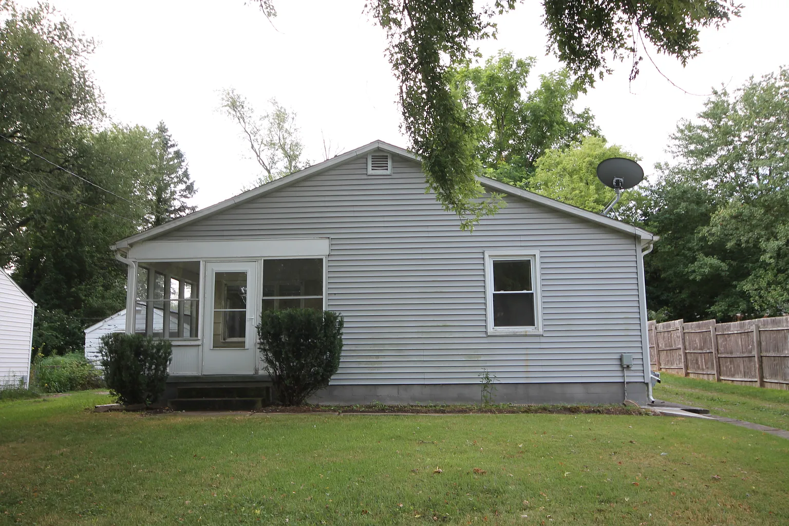 1808 Eckener Dr photo 1