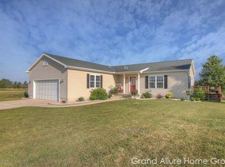 4697 Meadow View Dr, Fenwick, MI 48834