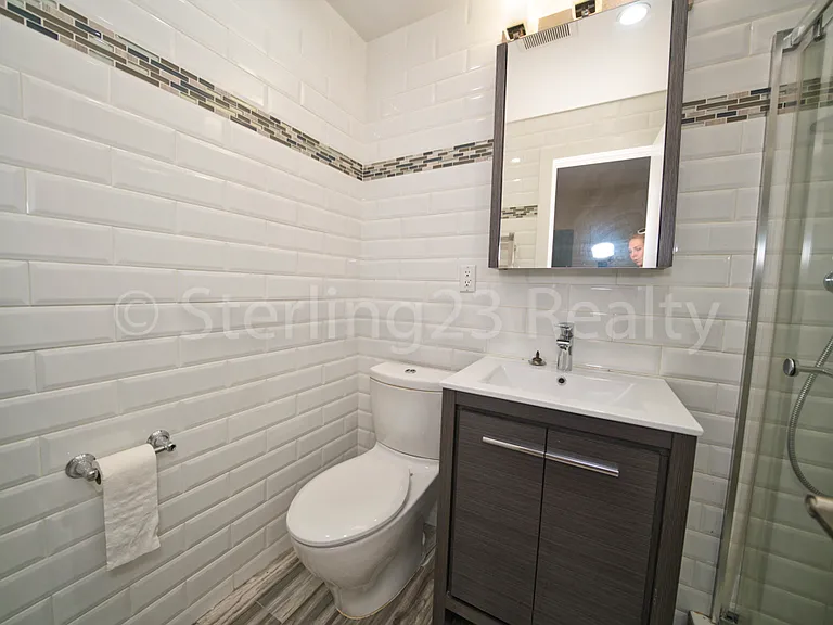 21-08 Steinway St #4 — Photo 8