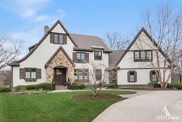 1st image of 2091 Pine Nook Ct NE