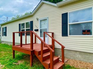 100 E Bower St, Olney, IL 62450