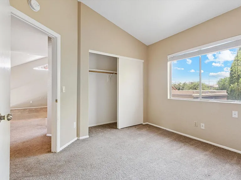 1743 E Tara Dr — Photo 9