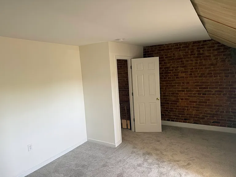 917 Hamilton St NW — Photo 15