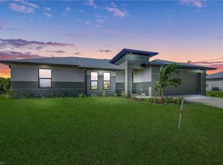 343 SW 31st Pl, Cape Coral, FL 33991
