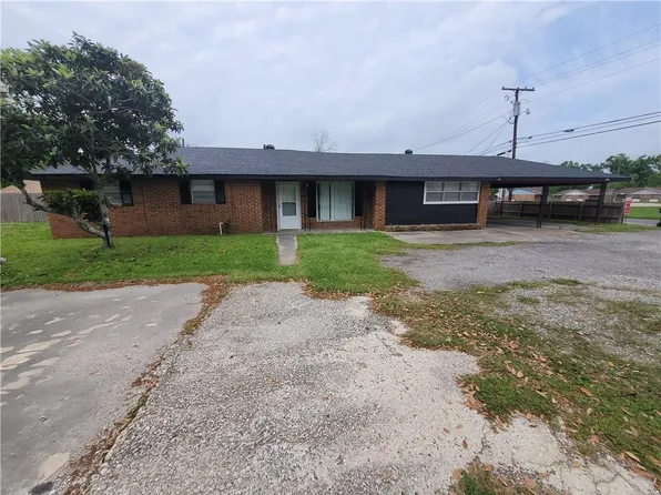 365 Smith St, Hahnville, LA 70057