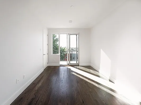 Rented by Cyberapts Management | media 8