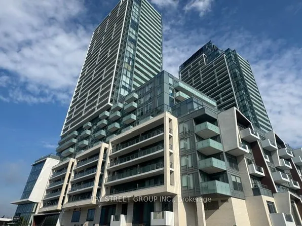 8 Olympic Garden Dr S, Toronto, ON