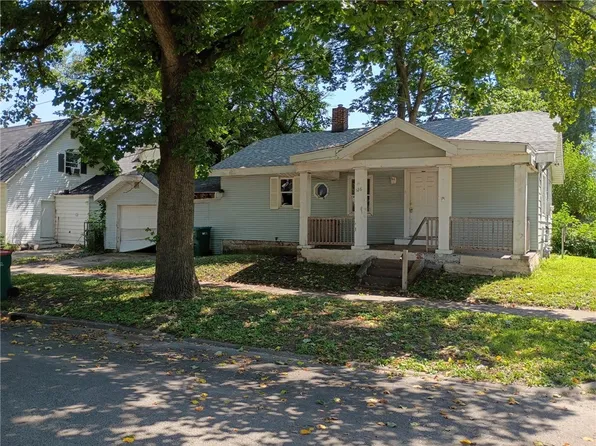 126 S 18th St, Decatur, IL 62521
