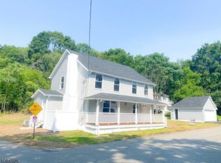 16 New Row Rd, Dover, NJ 07801