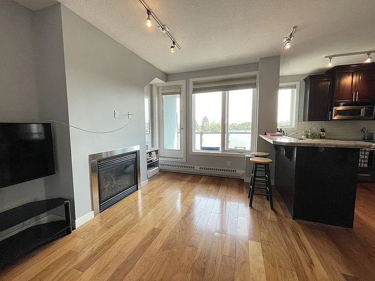 328 21st Ave SW #501 — Photo 25