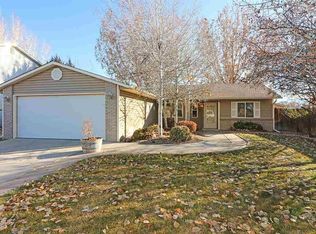 490 Aspen Grove Dr, Clifton, CO 81520