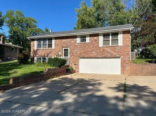 3406 Horseshoe Rd, Jefferson City, MO 65109