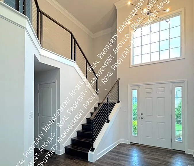 141 Victoria Ln — Photo 8