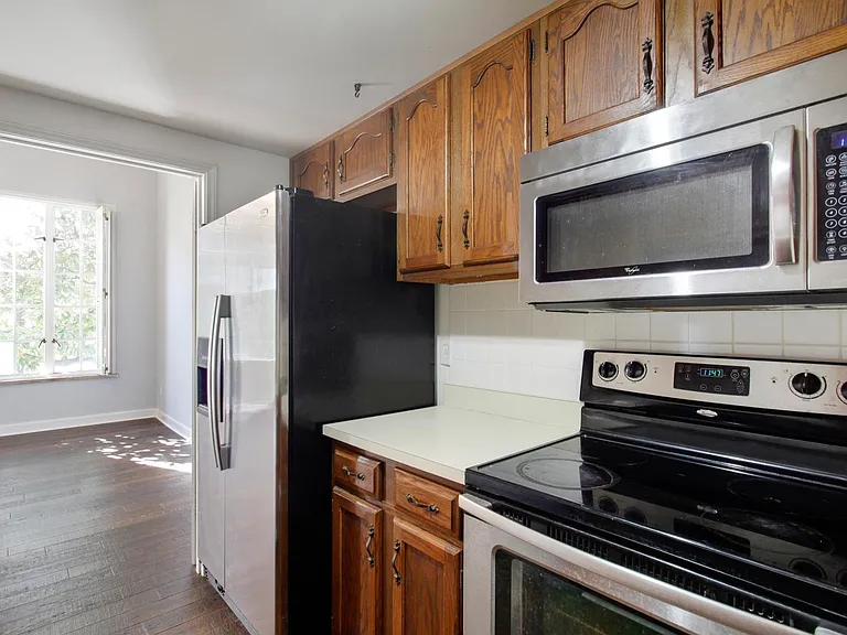 321 Abercorn St #103 — Photo 3