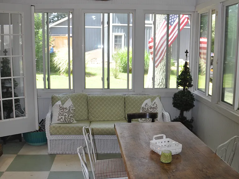 Paradise Shores Rd — Photo 2