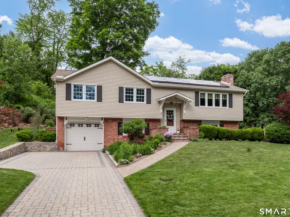 20 Stacy Court, Cheshire, CT 06410