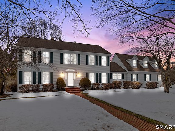 2nd image of 102 Orchard Hill Drive