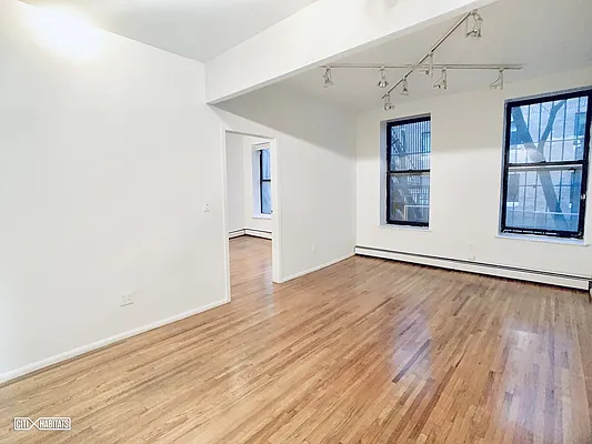 Rented by Citi Habitats | media 52