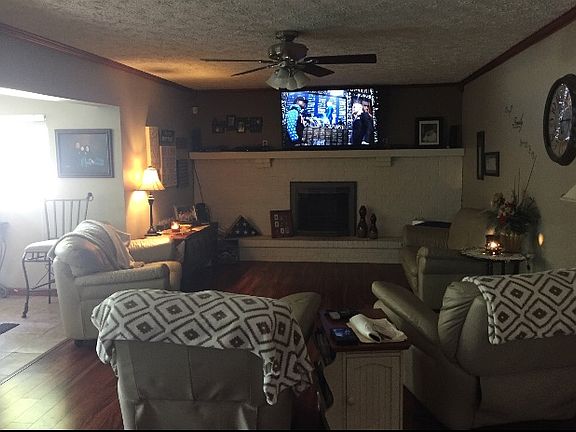 Back fireplace room