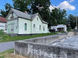 818 W College St, Springfield, MO 65806