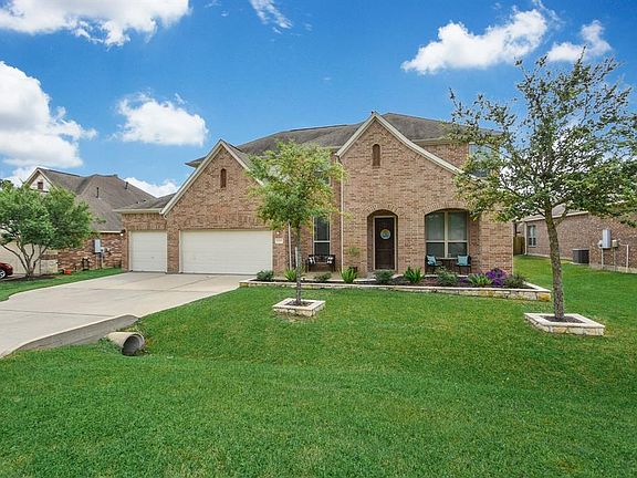 3rd image of 15815 Pine Bark Ln
