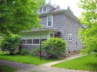 229 N Jackson, St. Charles, IL