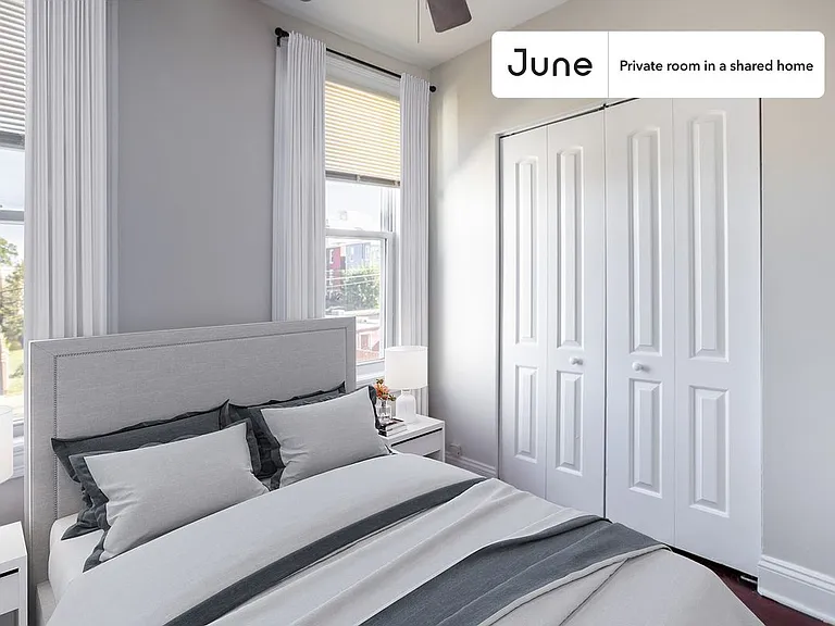 1160 Neal St NE #A — Photo 1