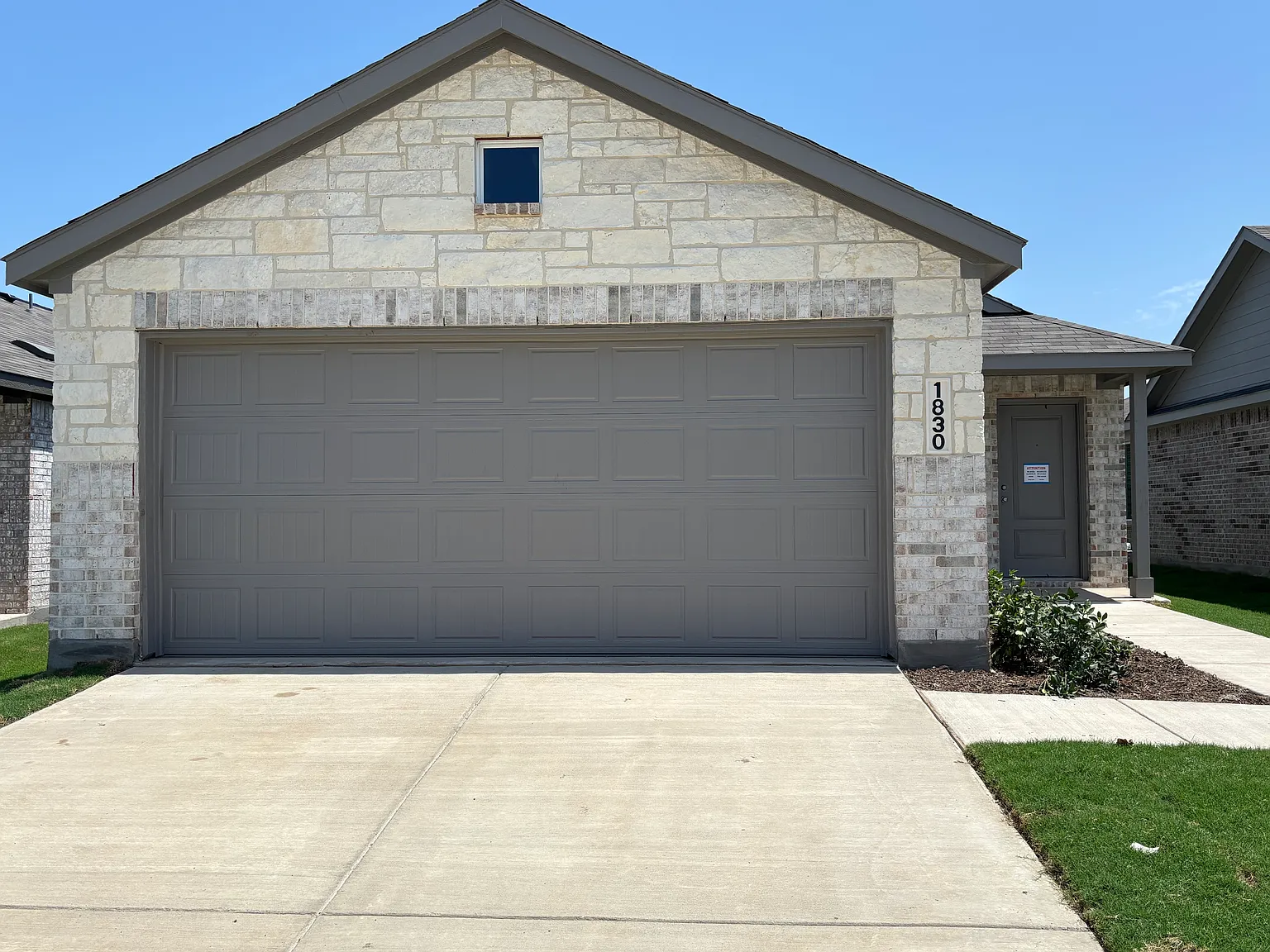 3 bed, 1461 sqft, $2,200 — Photo 1