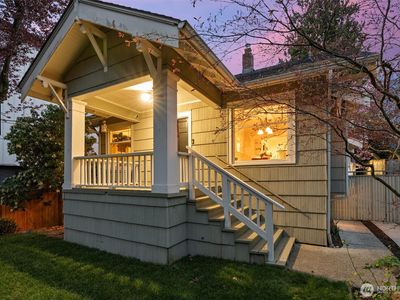 1210 N 47th Street, Seattle, WA, 98103