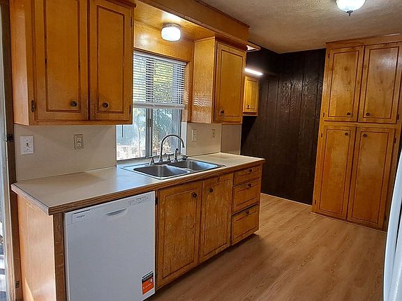 2nd image of 1163 Ridge Ave