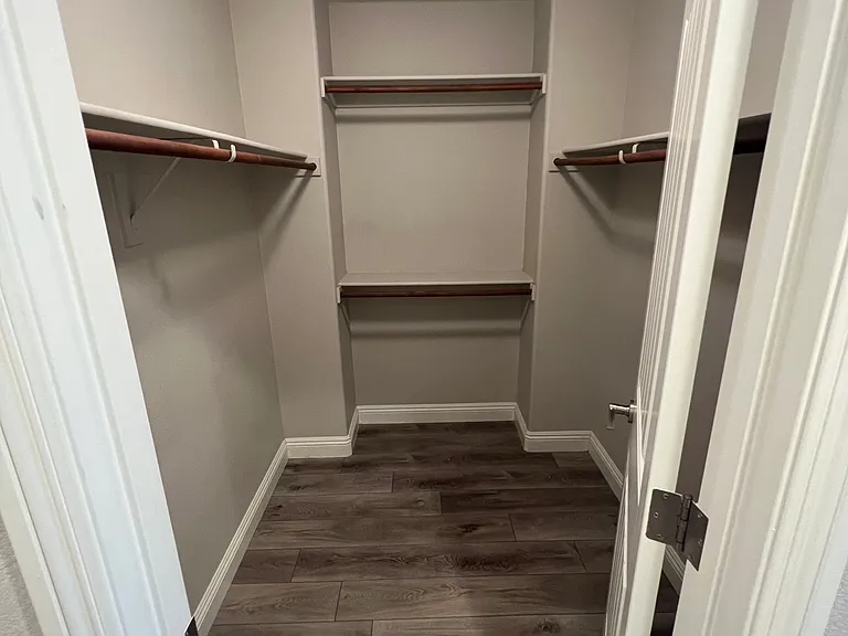5705 Shadow Bend Dr — Photo 30