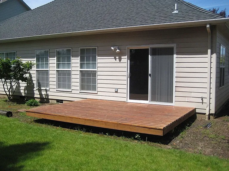 792 Lakefair Pl N — Photo 2