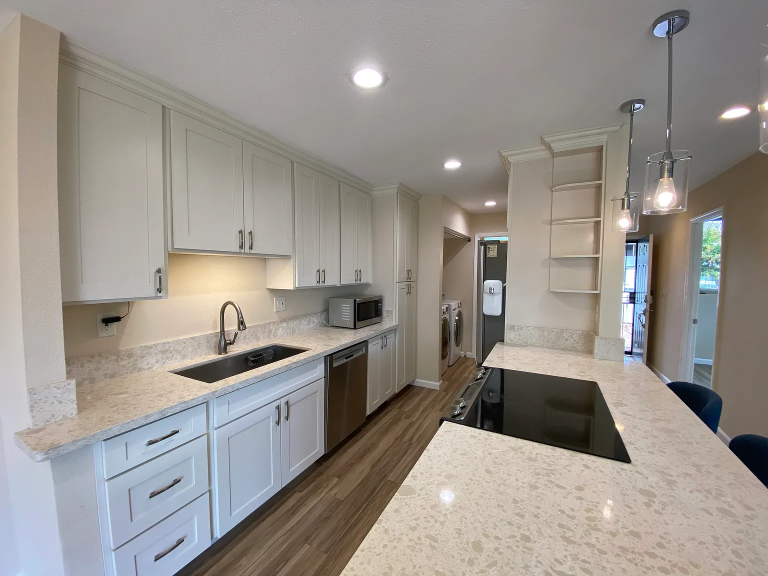 4 bed, 2.5 bath, 1356 sqft, $3,500 — Photo 2