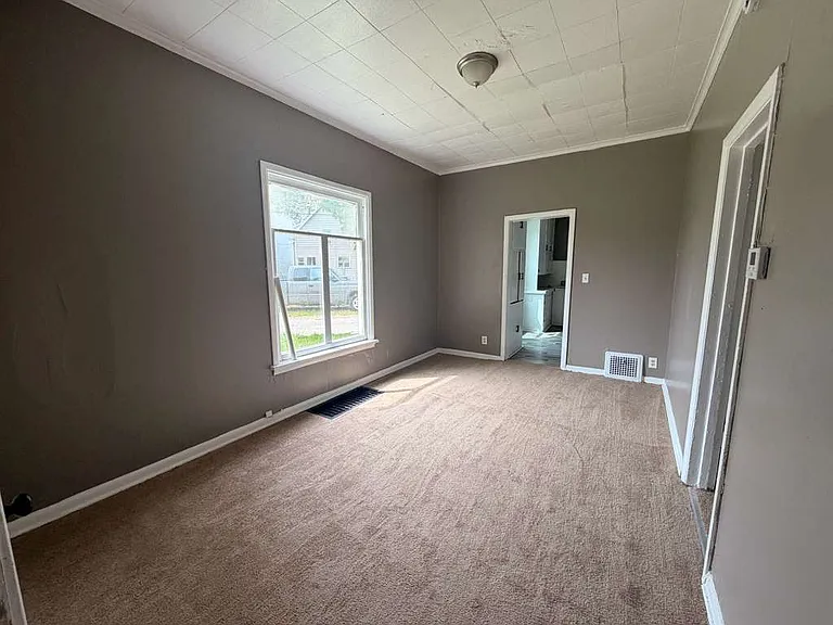 816 Orchard St — Photo 13