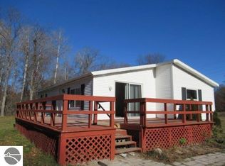 11873 E 34th Rd, Cadillac, MI 49601